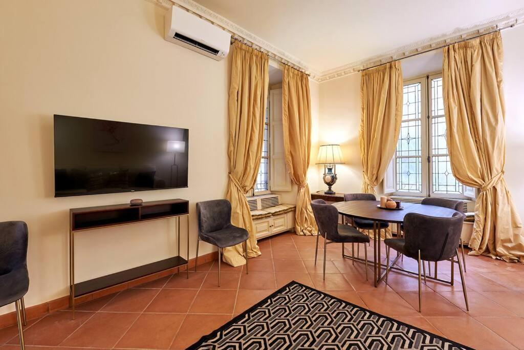 Irex - Cavour Private Apartment Rzym Zewnętrze zdjęcie